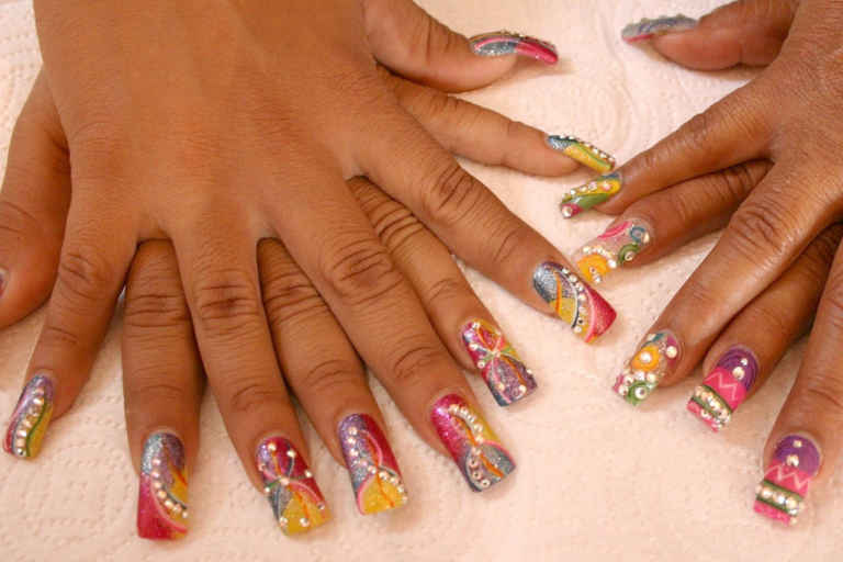 Reasons Why Acrylic Nails Lift